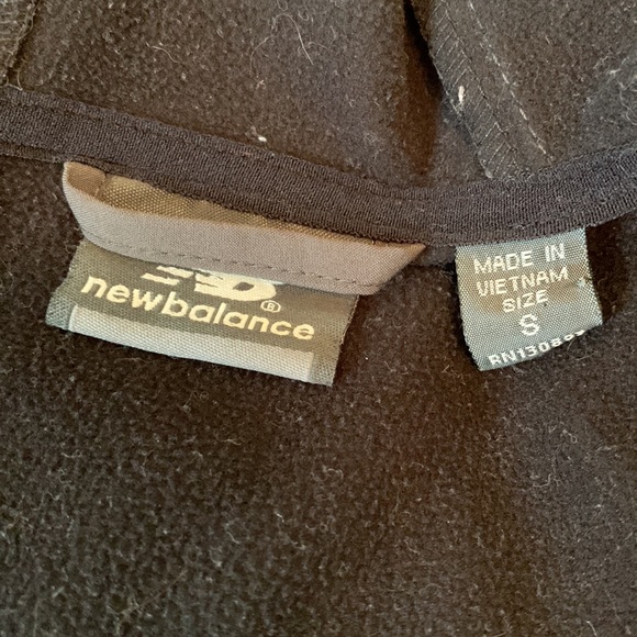 New Balance Track Jacket - Picture 3 of 7
